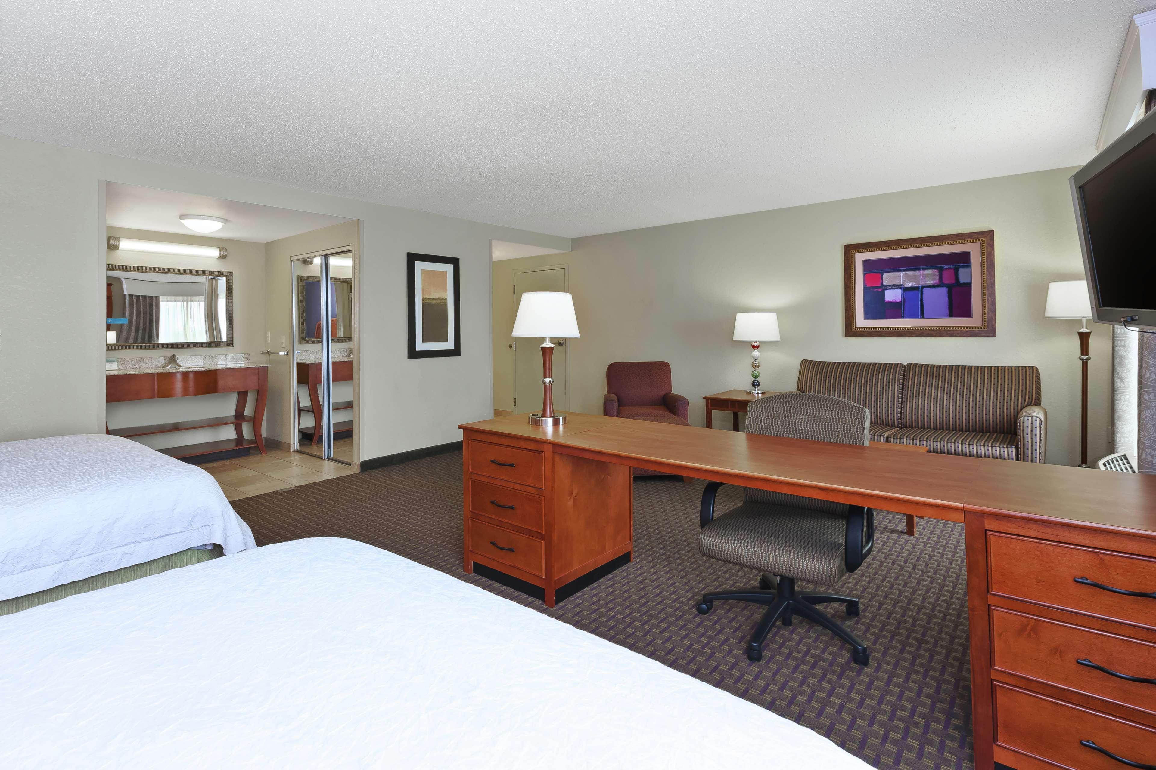 Hampton Inn & Suites Grand Rapids-Airport 28Th St Каскейд Экстерьер фото