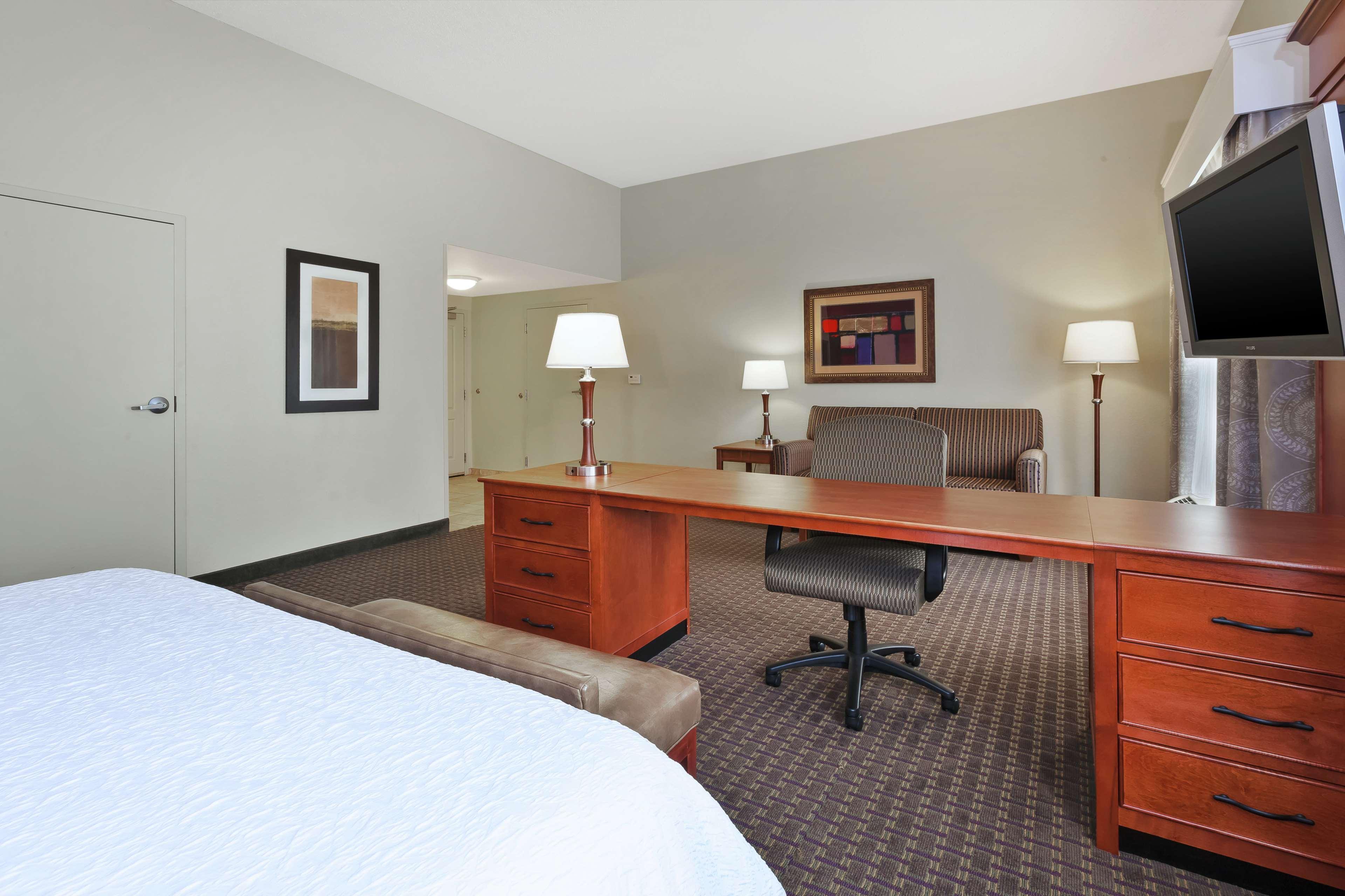 Hampton Inn & Suites Grand Rapids-Airport 28Th St Каскейд Экстерьер фото